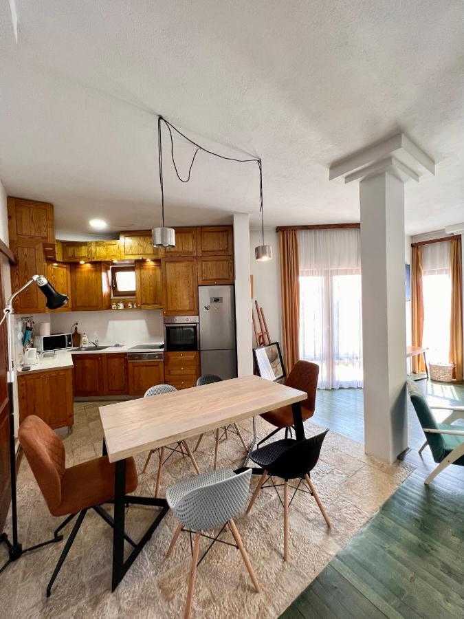 Apartments Rux De Luxe Bar Luaran gambar