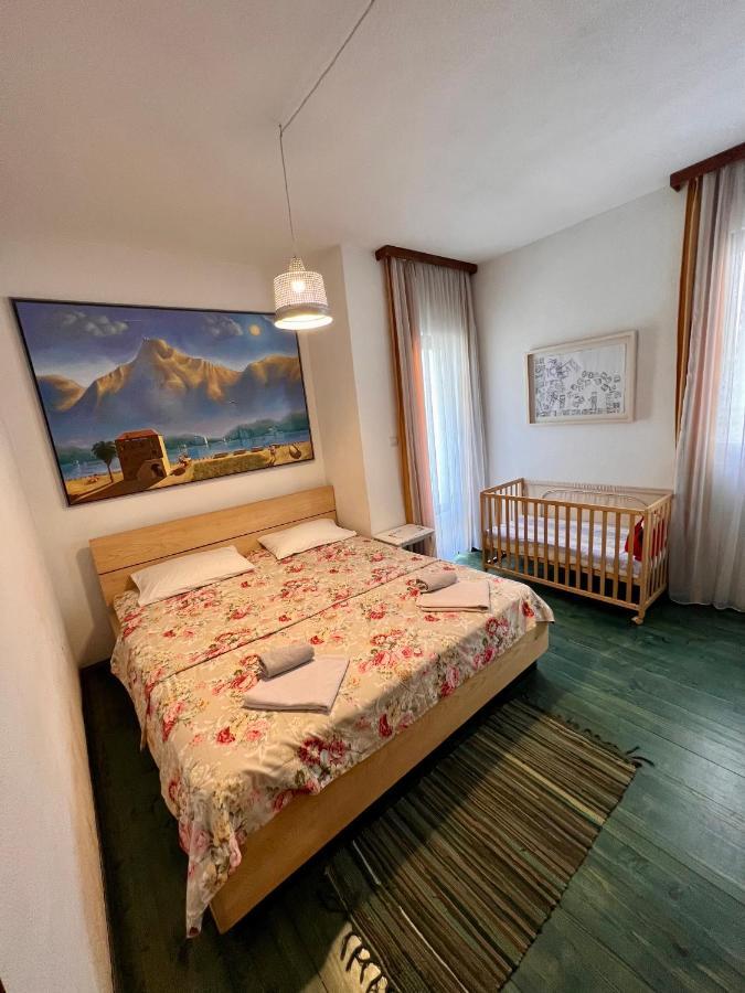 Apartments Rux De Luxe Bar Luaran gambar