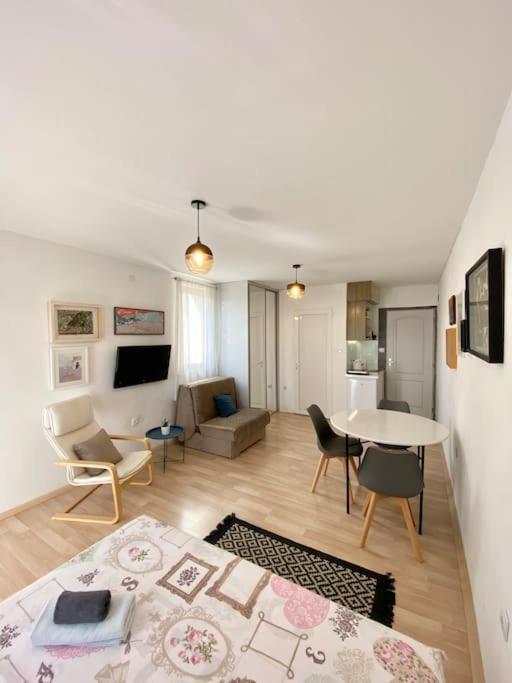 Apartments Rux De Luxe Bar Luaran gambar