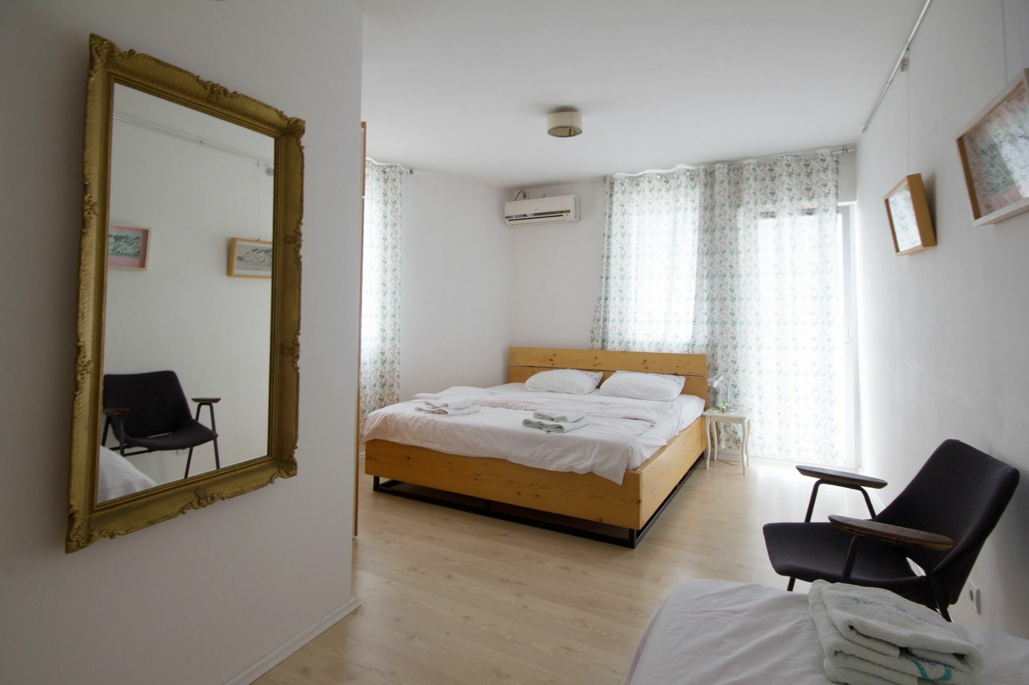 Apartments Rux De Luxe Bar Luaran gambar