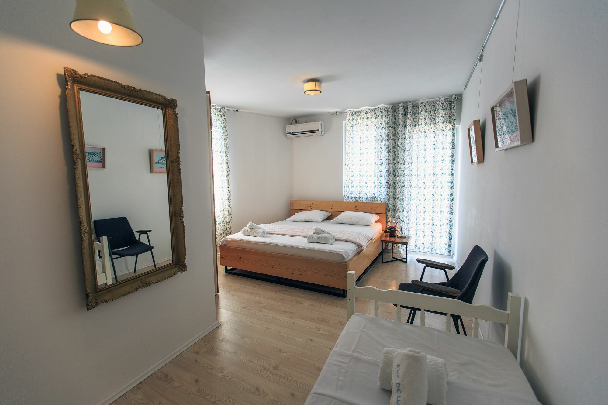 Apartments Rux De Luxe Bar Luaran gambar